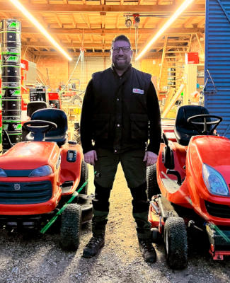 Photo de Mathieu Salanié dans son atelier
